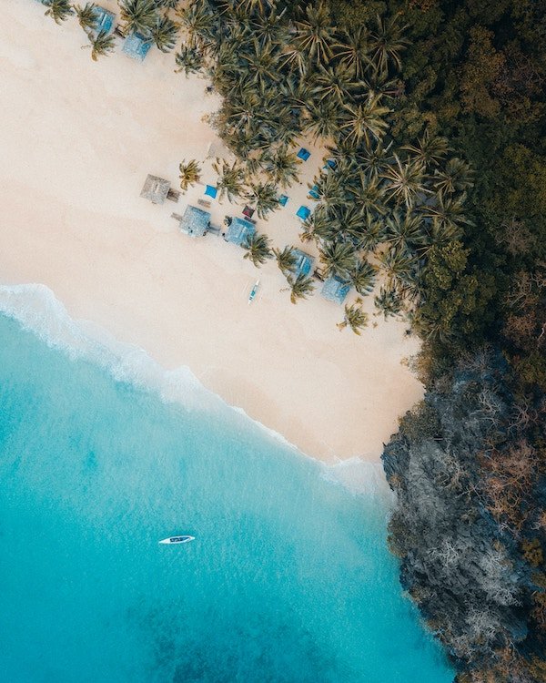 The shoreline of el nido in the Philippines