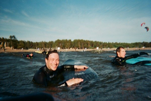 Surfers on the spot