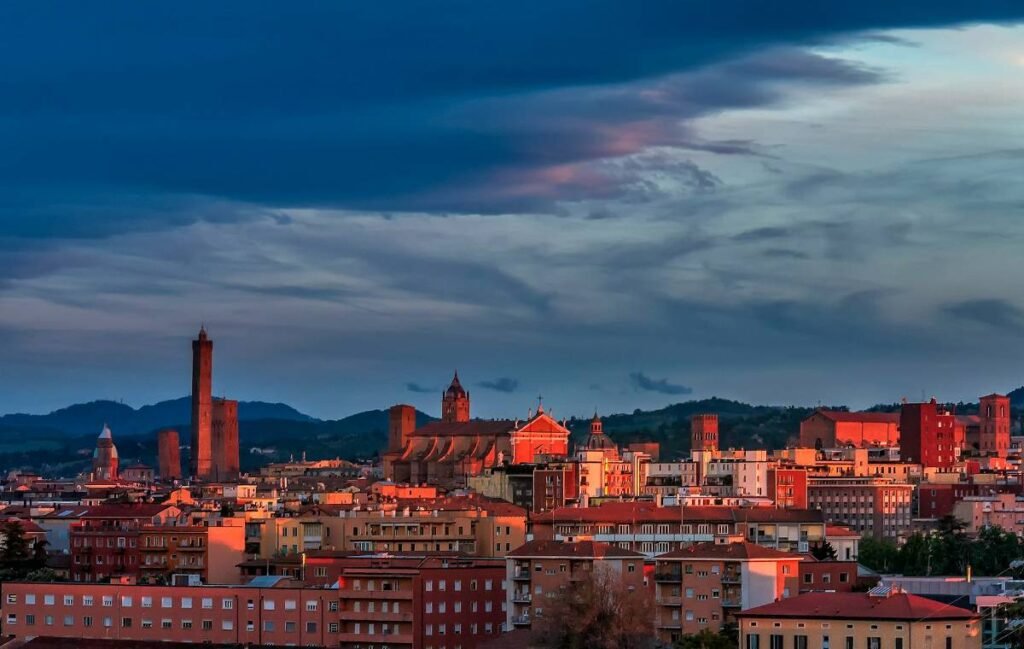 The 5 Best Places for Digital Nomads in Italy - Bologna Skyline