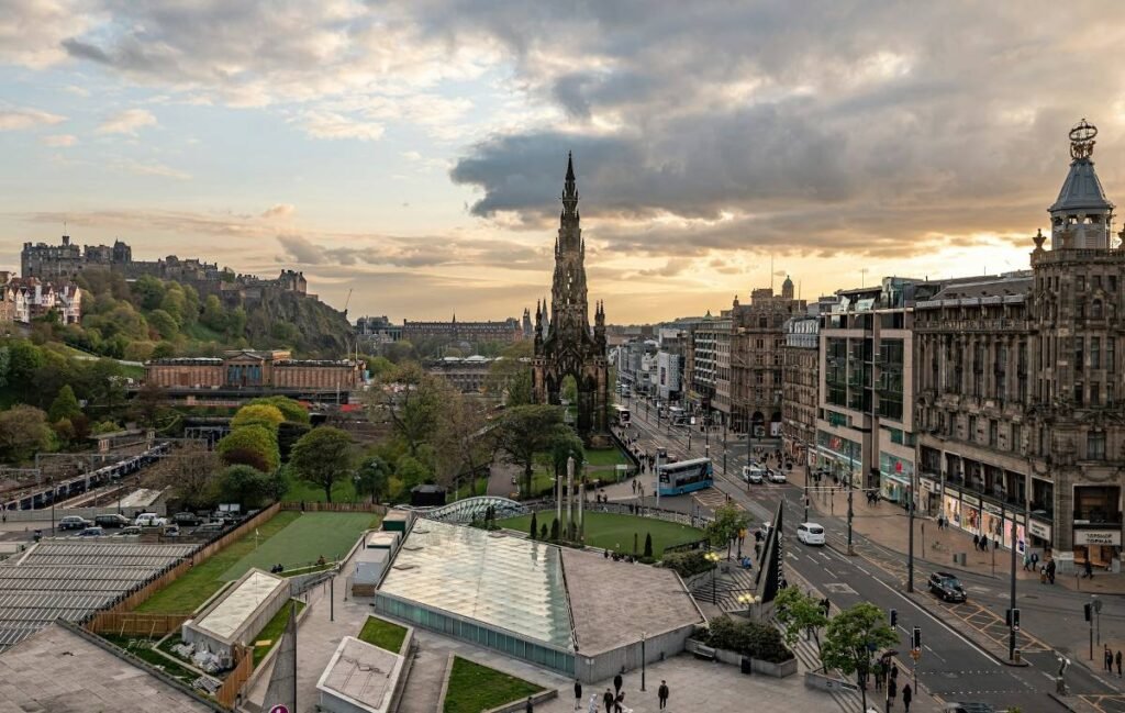 Edinburgh_United-Kingdom