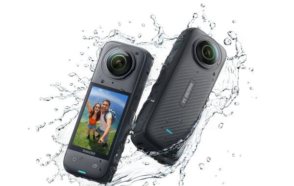 Waterproof Insta360 X4 camera capturing an outdoor selfie, surrounded by splashing water.