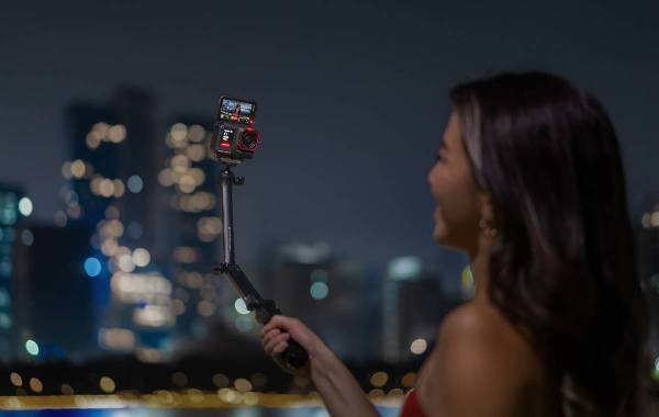 The Ace Pro 2 in selfie mode